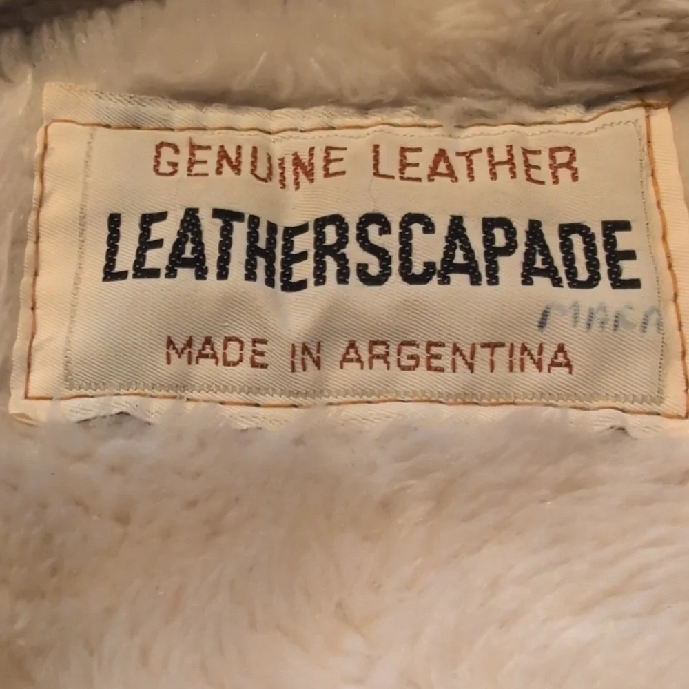 VTG Leatherscapade suede belted, snap up jacket W  pile furry interior. Small - Picture 15 of 16